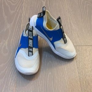 Nike Flex Runner (Boys 10.5C)
